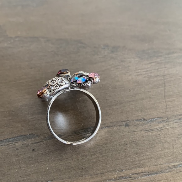 Bittersweet Swarovski adjustable flower ring purple - Picture 4 of 4